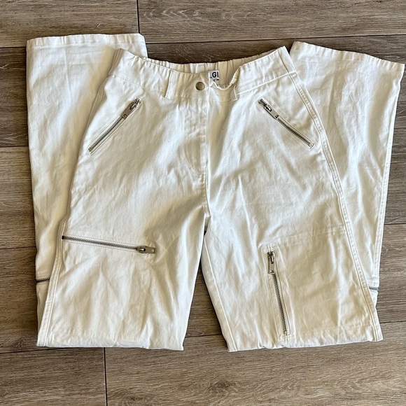 I.AM.GIA White Cargo Pants With Zippers Utility Style~Size/Small***Sold as is - Picture 7 of 9